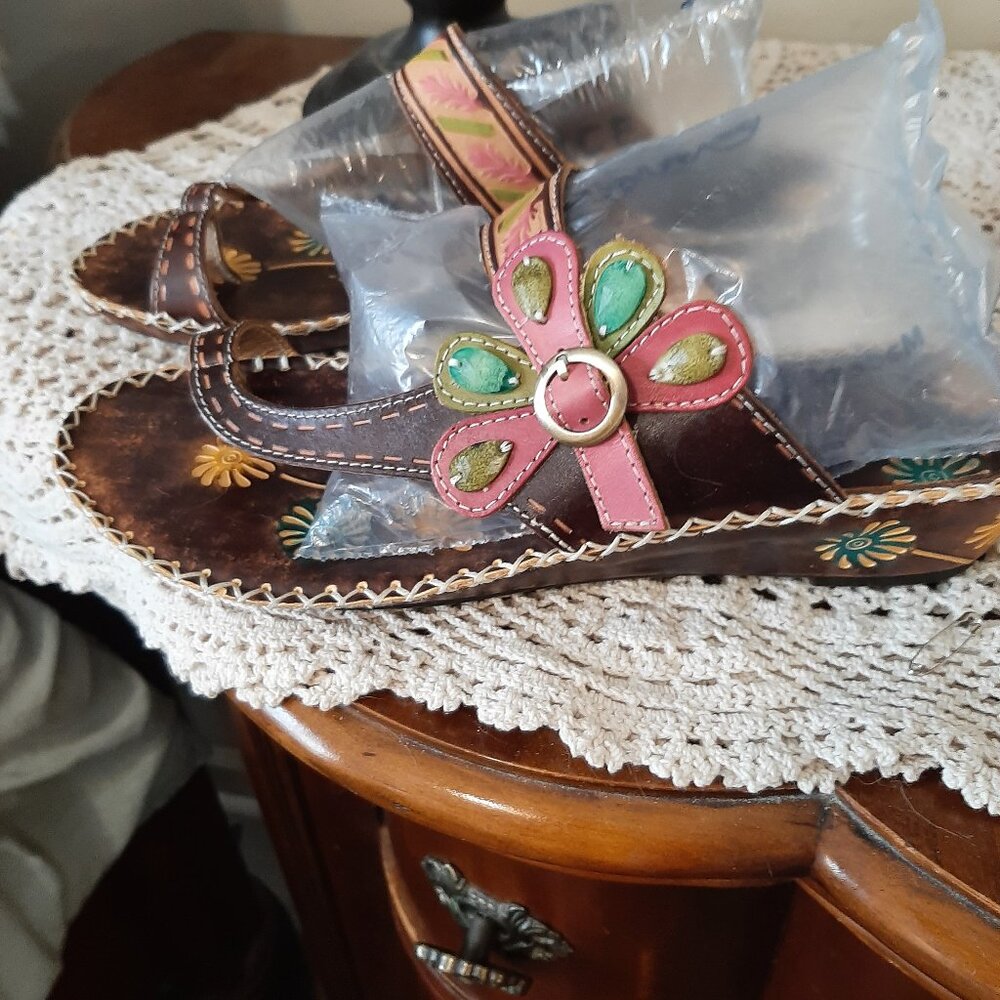 Lartiste Spring Sandals Size 10 Ur 41 $5.95 shipping